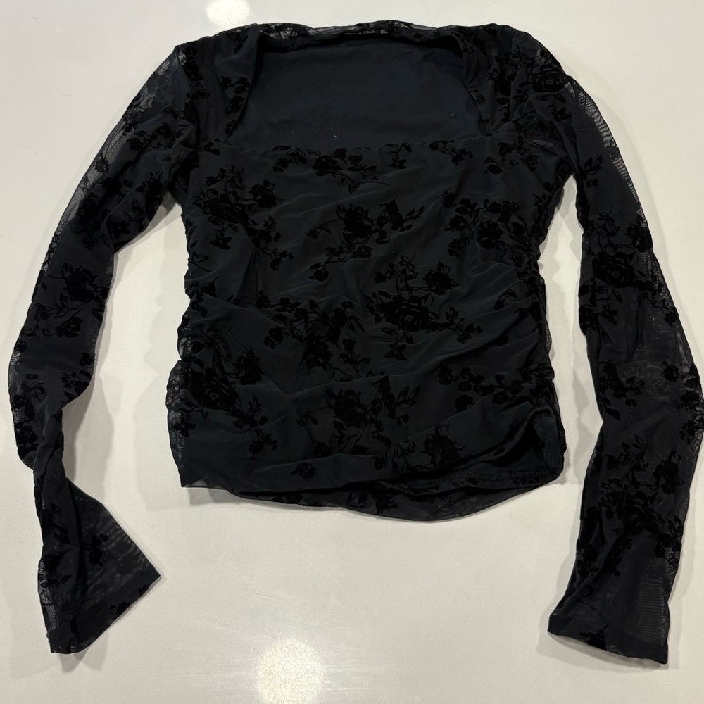 Abercrombie long sleeve lace top
